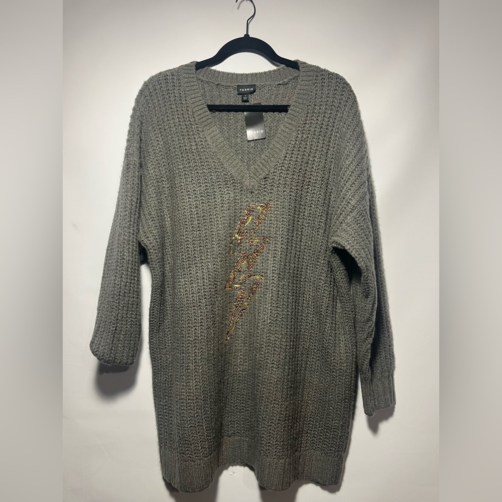 TORRID Lightning bolt cable knit Relaxed Fit V Neck long Sweater size 1 NEW